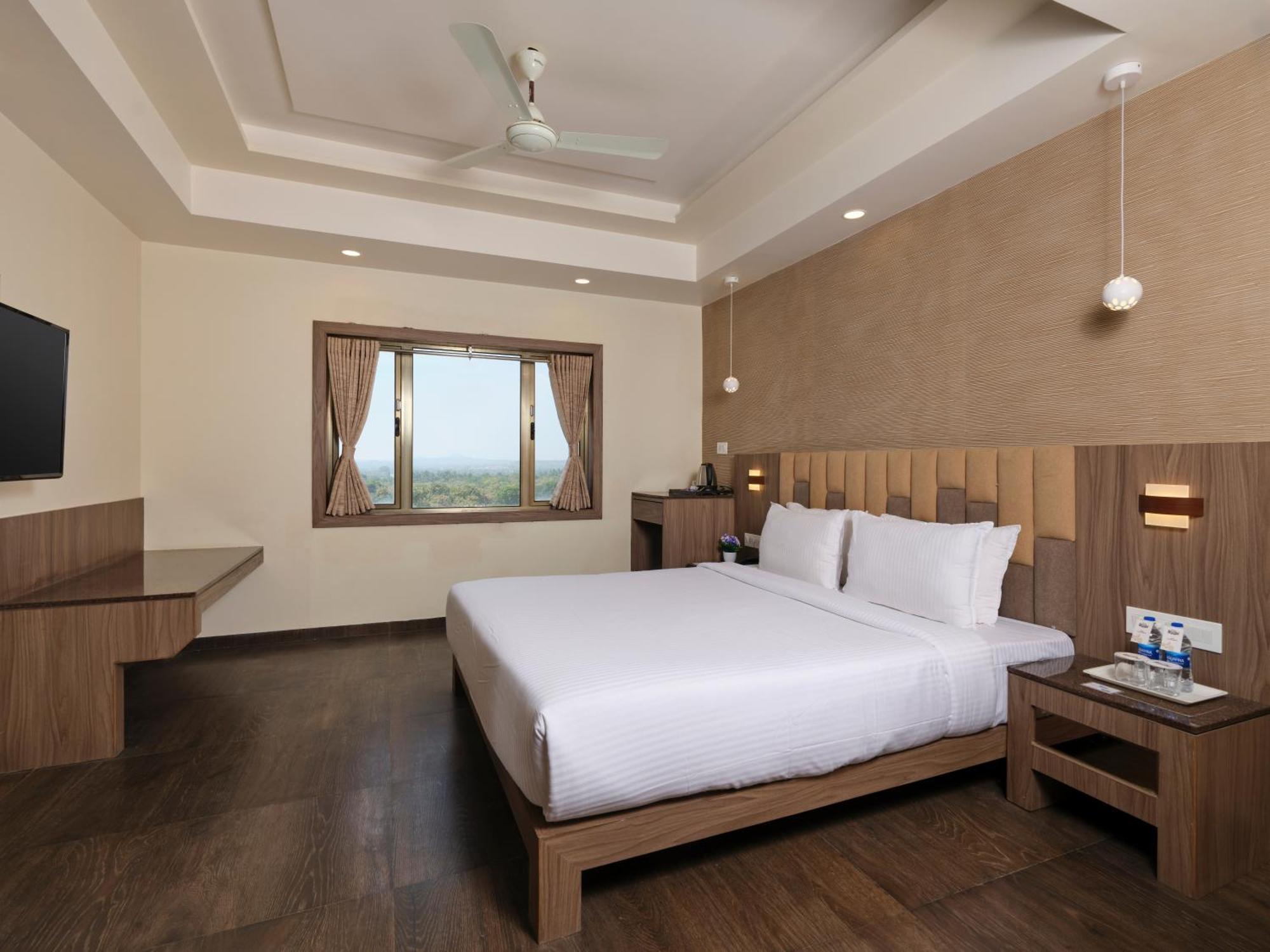 Pride Biznotel Sasan Gir Exterior foto